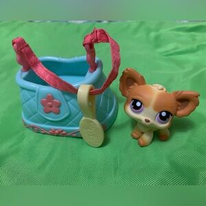 Hasbro LPS Littlest Pet Shop Chihuahua (#96) Pink and Blue Pet Carrier